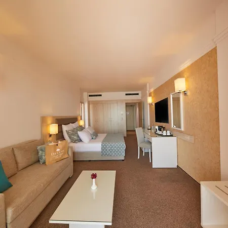 Hotel Dreams Sunny And 5*